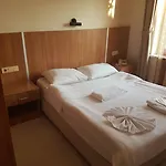 Caria Royal 3*