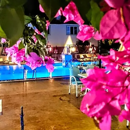 Hotel Caria Royal 3*